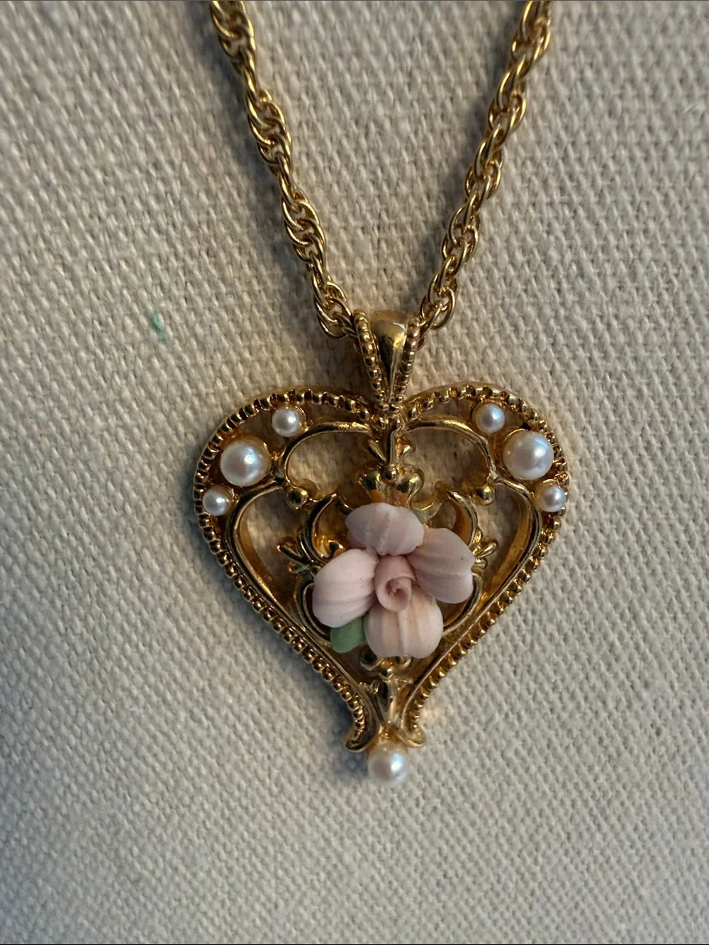 Vintage Avon Heart Necklace & Earring Set. Gold Tone with Porcelain Pink Rose.